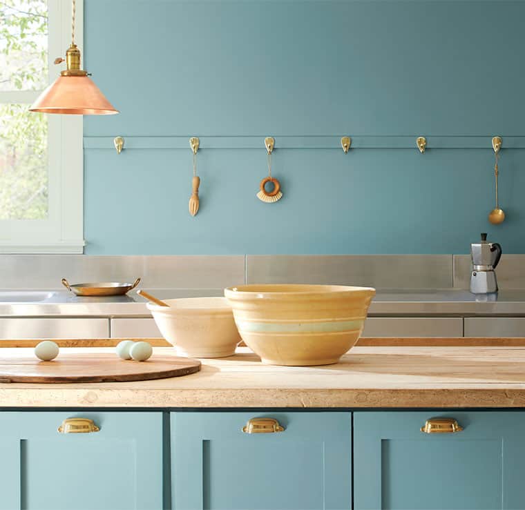 14 Hues of Benjamin Moore’s 2022 Color Trends Palette